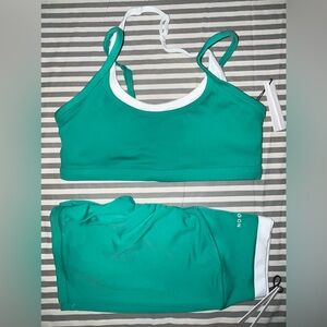 Paragon Double-Layer Sculptseam Plus Short 5" + Double-Layer Bra in Dark Mint M